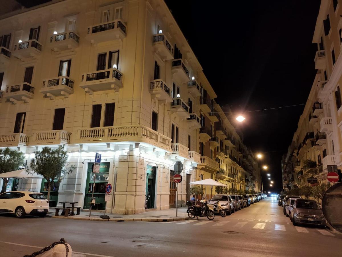 Appartamento Con Cortile A 30 Mt. Dal Mare 巴里 外观 照片